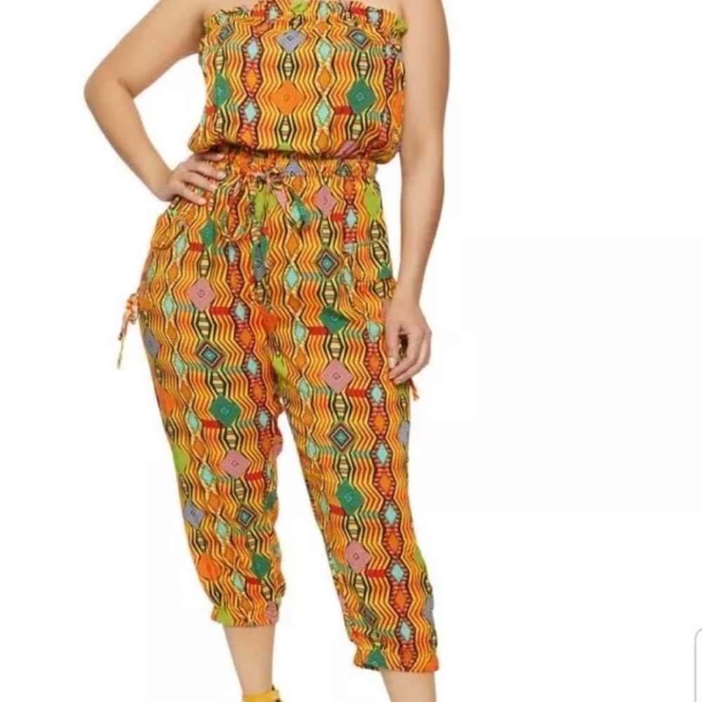 NWT💕Womens Plus Size Multicolor Print Strapless Jumpsuit